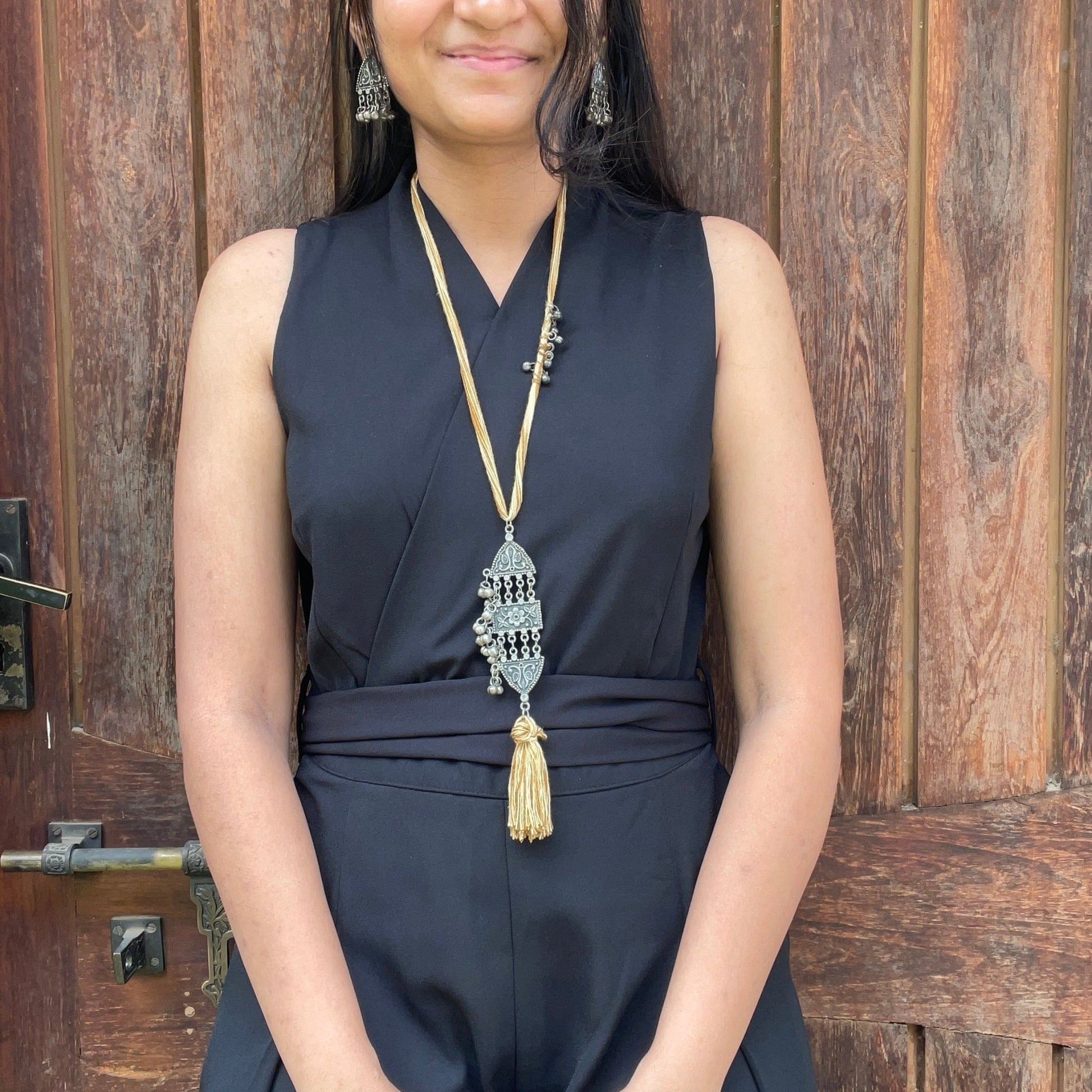 Set of parandi and necklace set - Kalakari