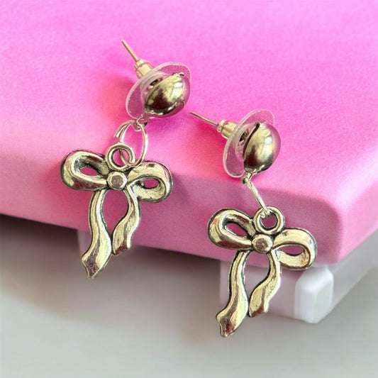 Silver bow earrings - Kalakari