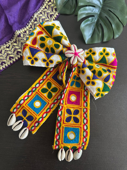 White elegance Kutchi hairbow - Kalakari