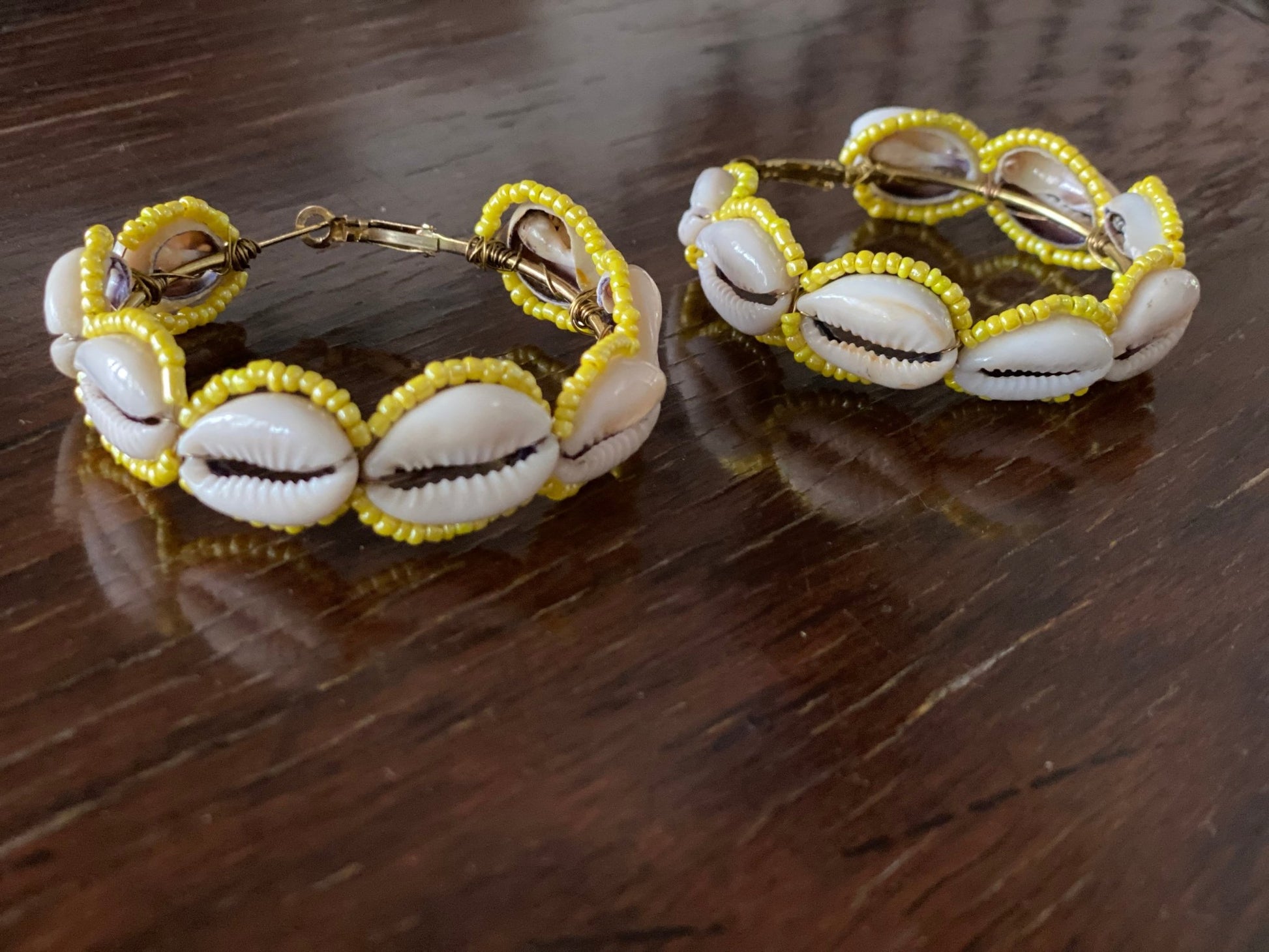 Yellow beaded shell earrings - Kalakari